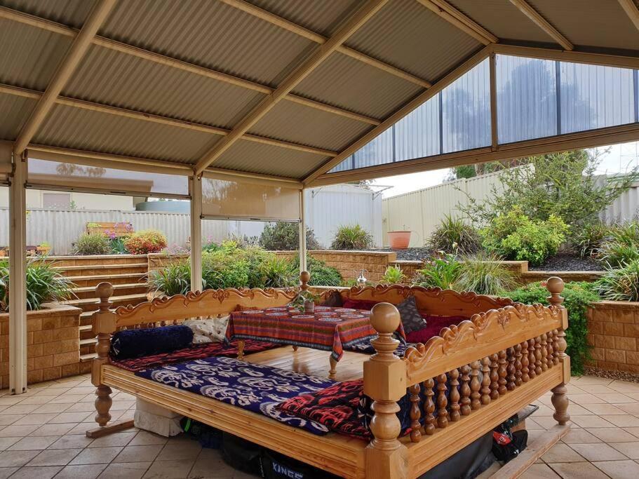 Spacious Holiday Home - Waikerie ภายนอก รูปภาพ