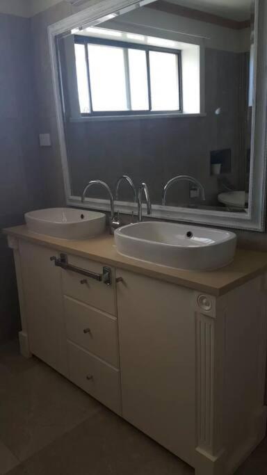 Spacious Holiday Home - Waikerie ภายนอก รูปภาพ
